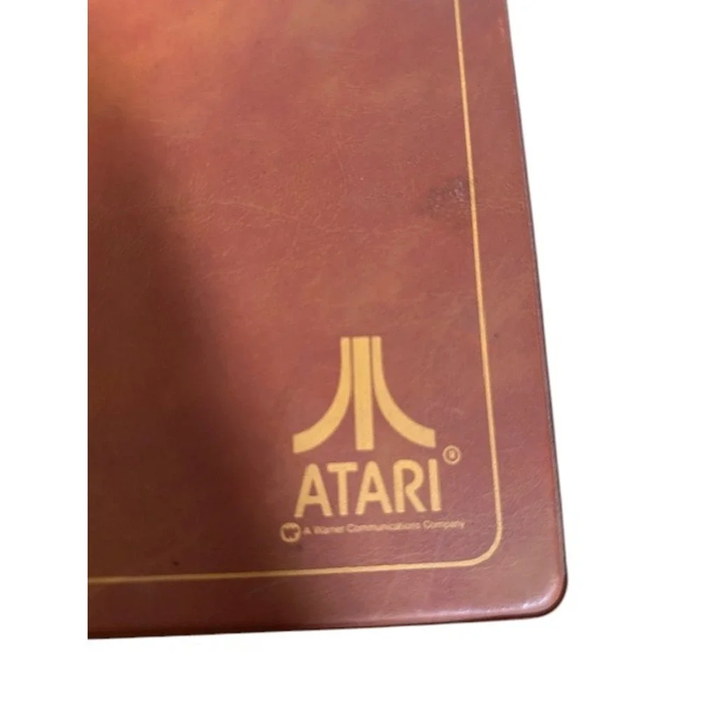Atari Faux Leather Tan Portfolio Folder Game Holder Case With 4 Games VTG